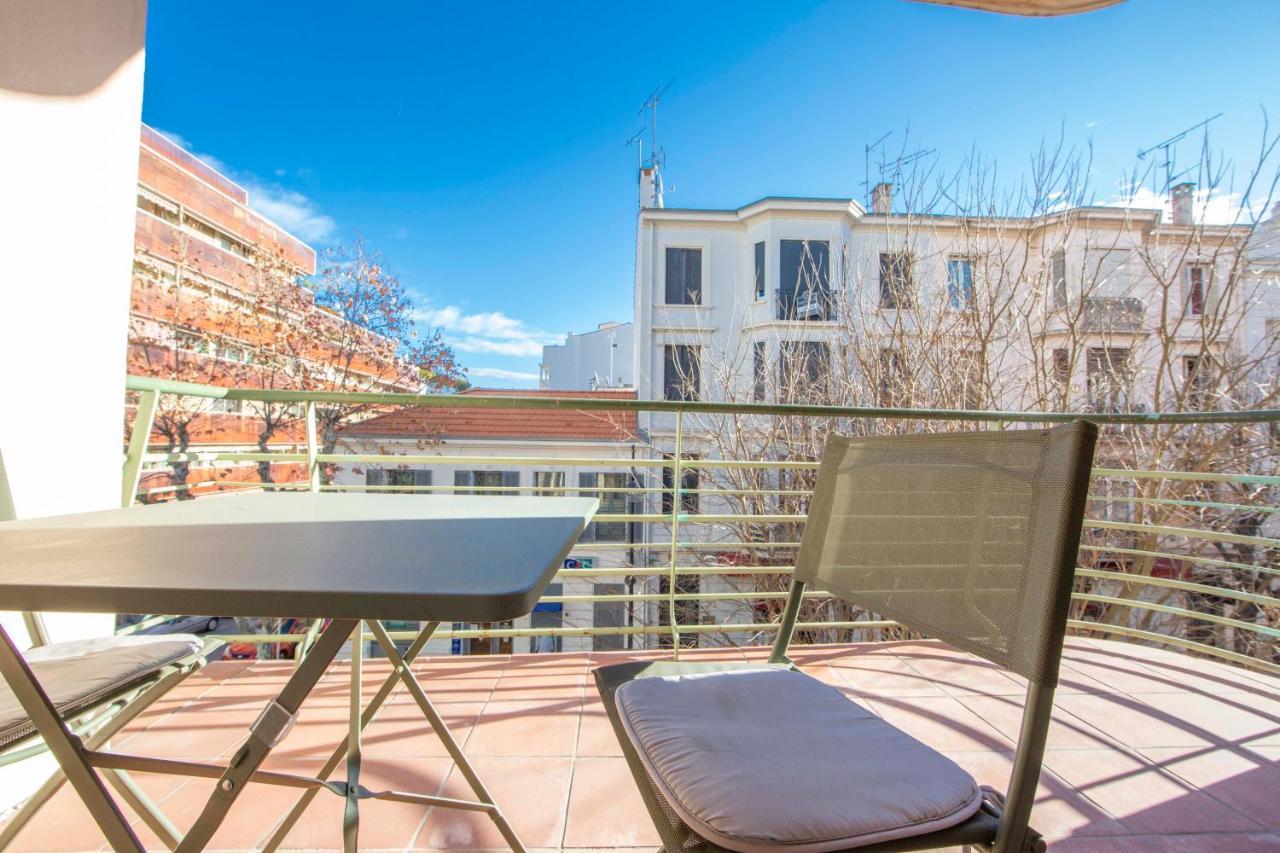 Apartmán Bnb Renting Bright Design Flat Center Of Antibes Exteriér fotografie